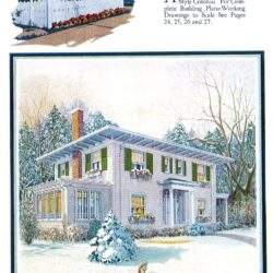 Tłumacz dom jednorodzinny w zimowym krajobrazie, architektura w stylu kolonialnym, budynek z ogródkiem, projekt domu w stylu albion, zimowy widok na dom z zielonymi okiennicami.