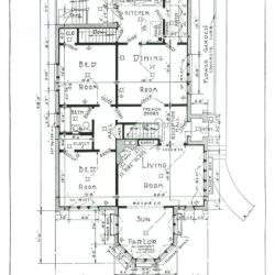 Plan domu mieszkalnego z szczegółowym rozkładem pomieszczeń i wymiarami, idealny dla optymalnych rozwiązań architektonicznych i budowlanych.