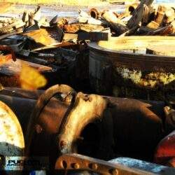 Złom samochodowy, recykling aut, skup złomu samochodowego, demontaż pojazdów, skup starych auto części, złomowisko pojazdów, kasacja samochodów, utylizacja pojazdów, złom samochodowy Gdańsk, skup złomu samochodowego PaniDyrektor.pl.