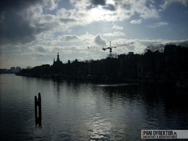 Amsterdam-miasto-blog-o-architekturze-podroze-kamienice-przestrzen-ciekawostki-na-wodzie-kanały-5