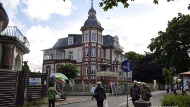 Zabytkowa kamienica w centrum miasta, miejsce spotkań i wydarzeń kulturalnych, elegancka architektura, okazały budynek z wieżą, idealne na cele biznesowe i prywatne, powierzchnie do wynajęcia, opieka architektoniczna.