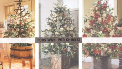 Ozdobione choinki bożonarodzeniowe w różnych stylach, idealne na świąteczną dekorację wnętrz, dostępne na PaniDyrektor.pl.