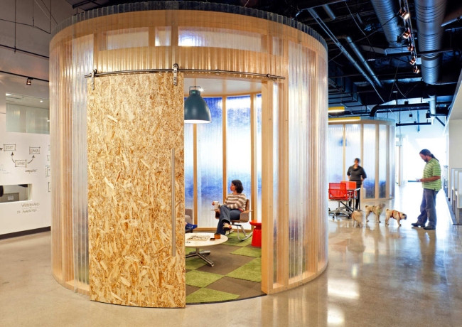 nowoczesne wnętrze biura nowoczesne biuro design nowoczesnego biura wielkich korporacji inspiracje pomysły wnętrza biurowe jak urządzić nowoczesne wnętrze biurowe 24