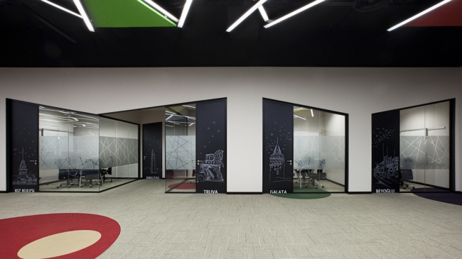 nowoczesne wnętrze biurowe nowoczesne biuro design inspiracje projekty biura wielkich korporacji eBay 26