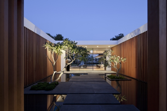 nowoczesny dom parterowy design inspiracje realizacje projekt nowoczesna architektura willa marzeń luksusowa rezydencja 33