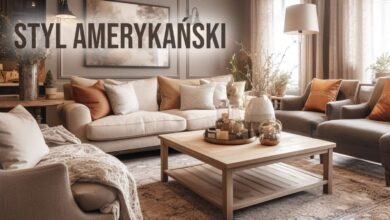 Komfortowy-salon-w-stylu-amerykańskim-z-miękkimi-kanapami-i-dodatkami-w-naszym-stylu, otoczony naturalnym światłem, elegancki i przytulny wystrój w stylu amerykańskim.