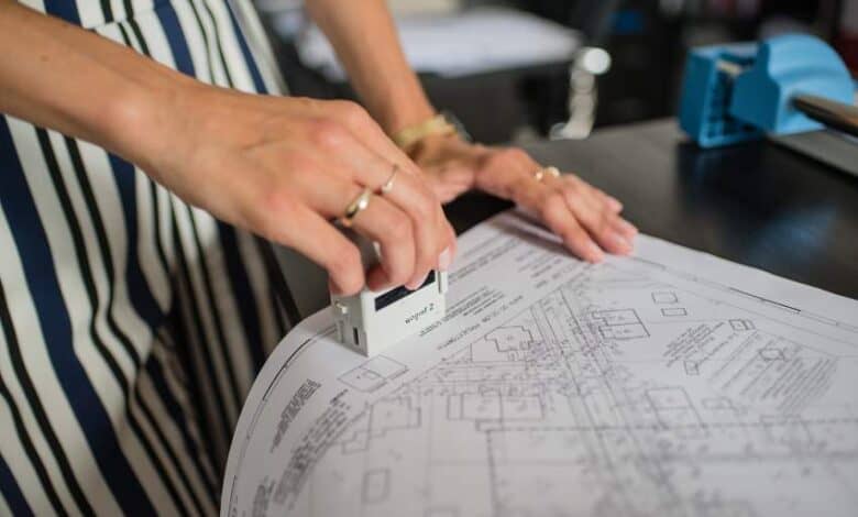 Projekty architektoniczne, planowanie budynków, rysunki techniczne, konsultacje architektoniczne, optymalne rozwiązania budowlane.